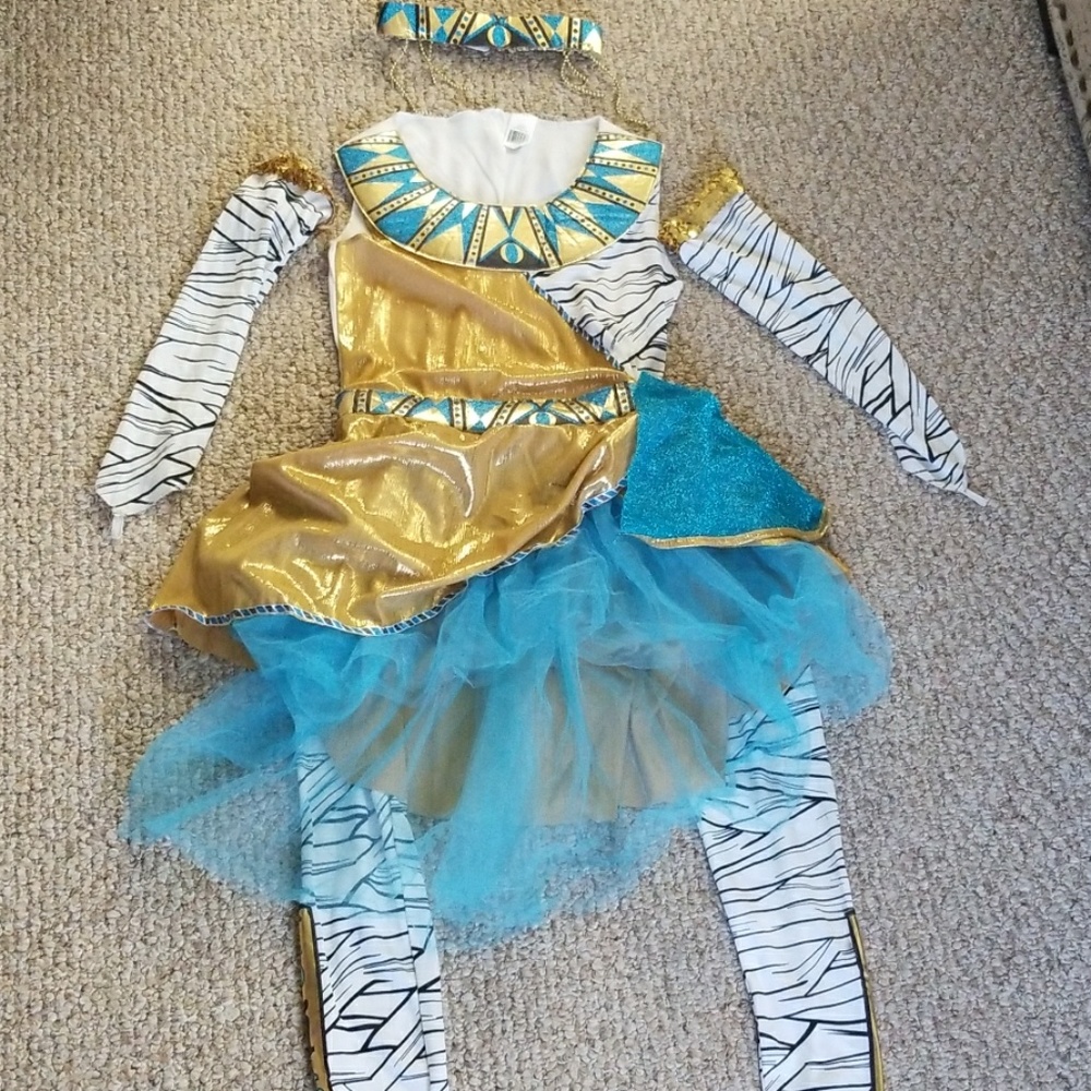 Cleopatra costume